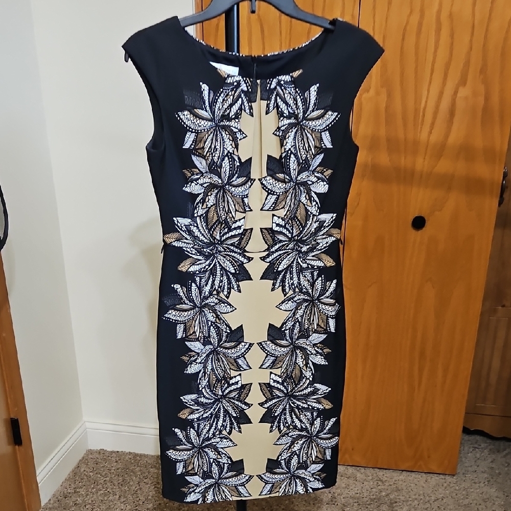 London Times Black and Cream Leaf Pattern Midi Dress